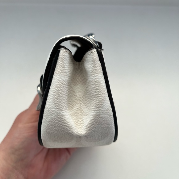 Coach Morgan Card Case On A Chain In Signature Canvas - Picture 7 of 10